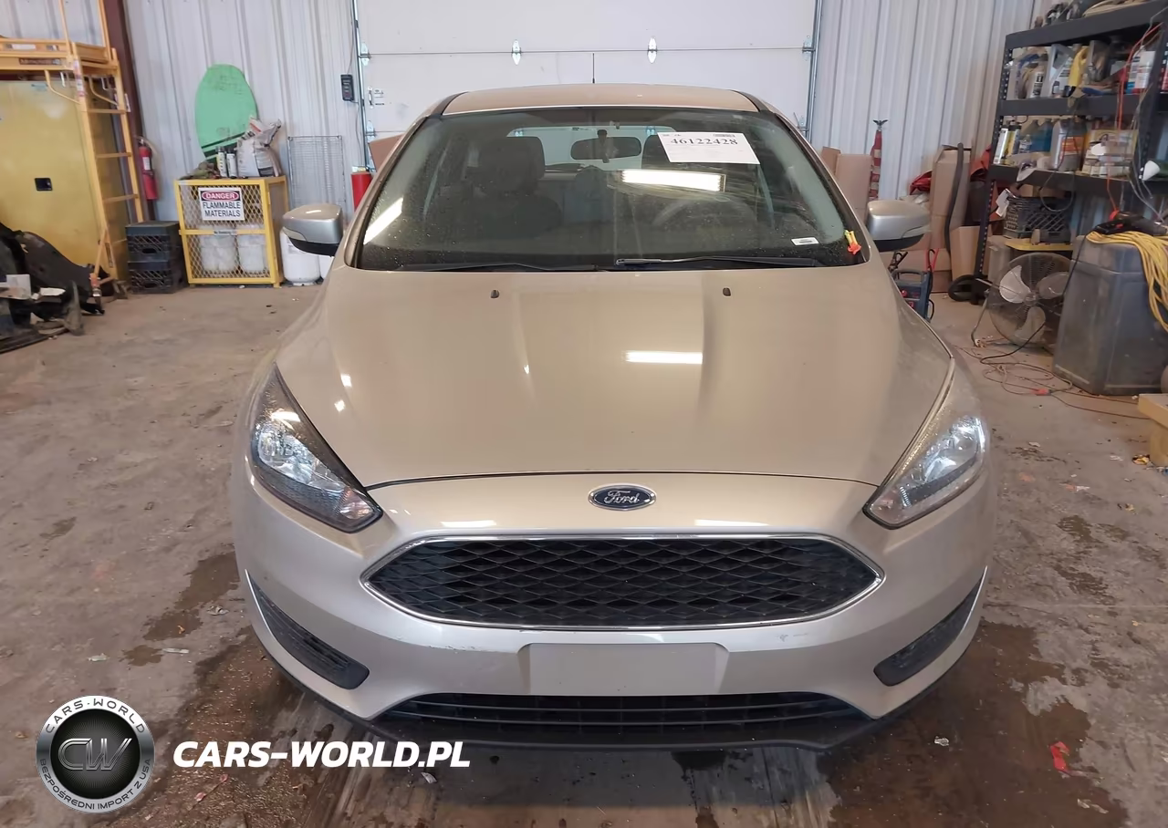 2017 Ford Focus Se VIN:1FADP3K20HL341153 - 6