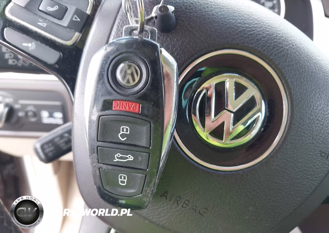 2013 Volkswagen Touareg Tdi Lux VIN:WVGEP9BP9DD003358 - 11