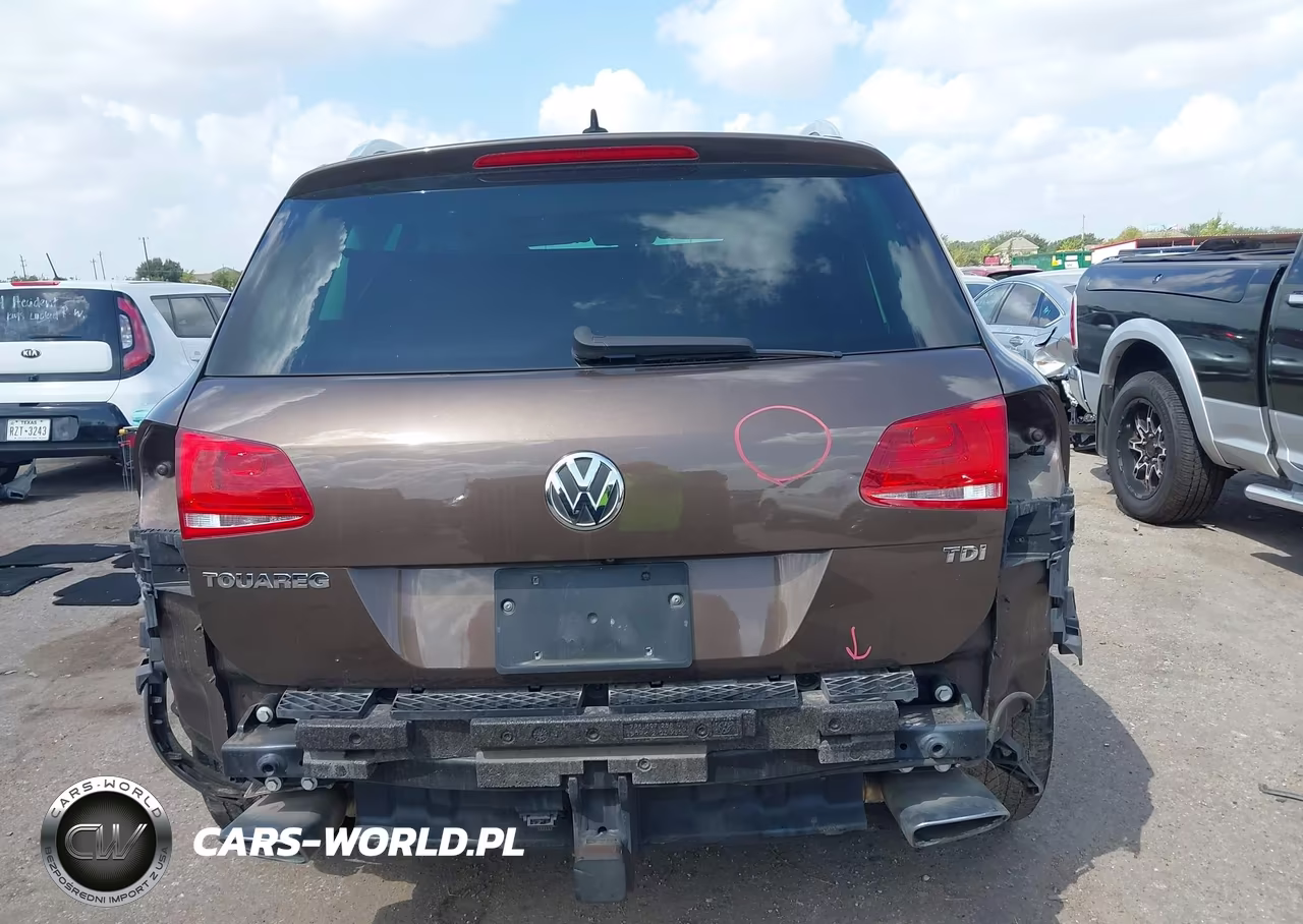 2013 Volkswagen Touareg Tdi Lux VIN:WVGEP9BP9DD003358 - 16