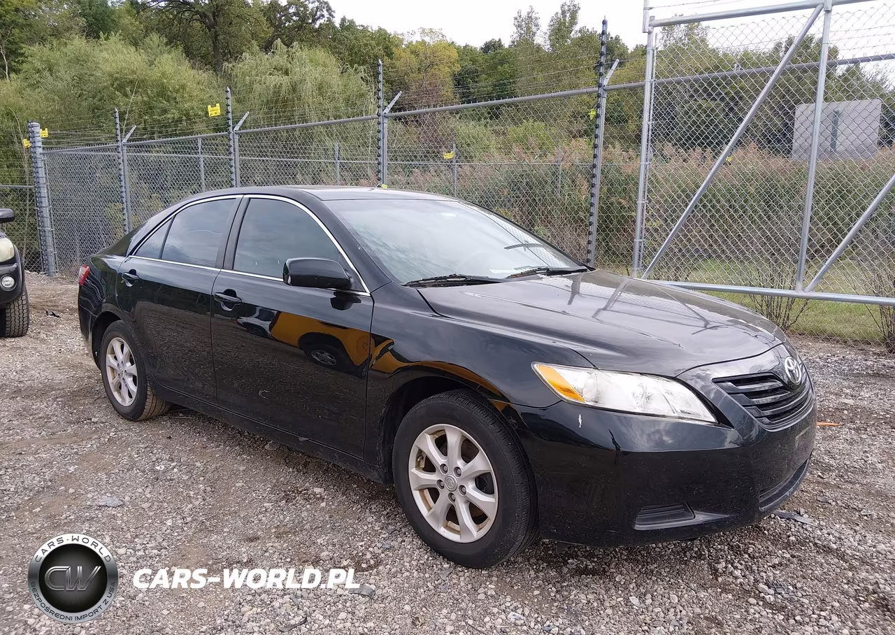 2009 Toyota Camry Le – zdjęcie 1 z 11