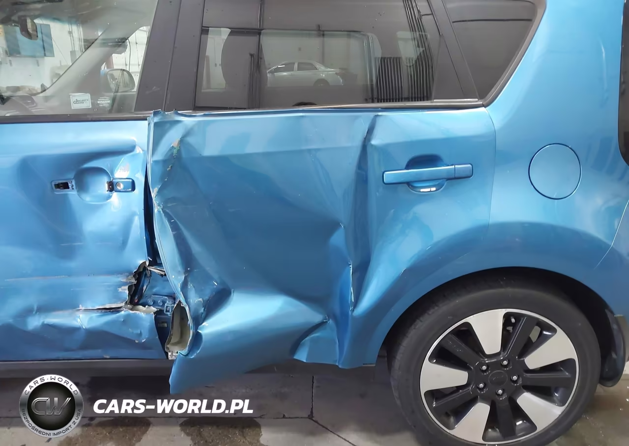 2016 Kia Soul + VIN:KNDJP3A53G7300709 - 6