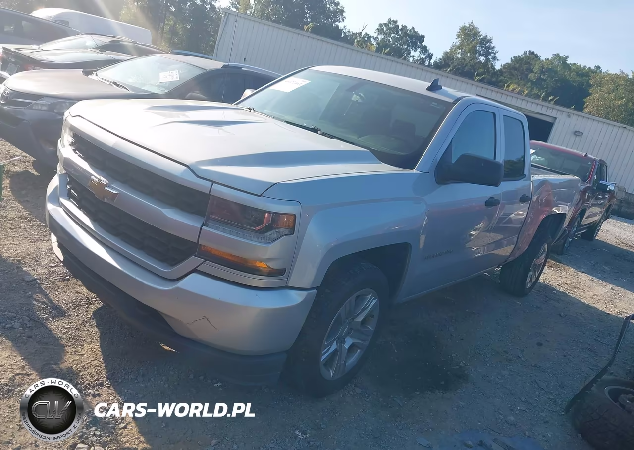 2017 Chevrolet Silverado 1500 Custom VIN:1GCRCPEHXHZ327695 - 2