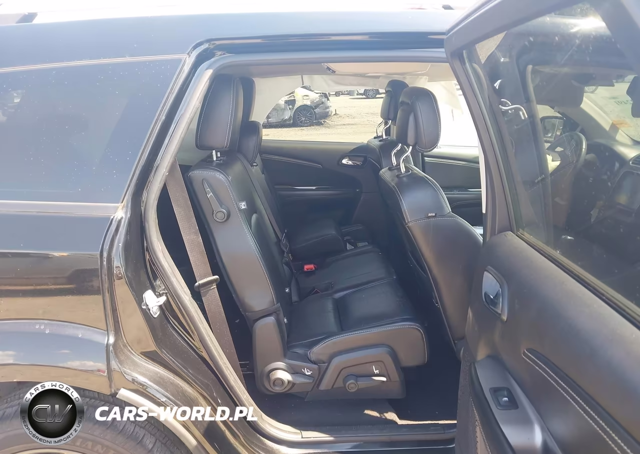 2018 Dodge Journey Crossroad VIN:3C4PDCGG8JT219381 - 8
