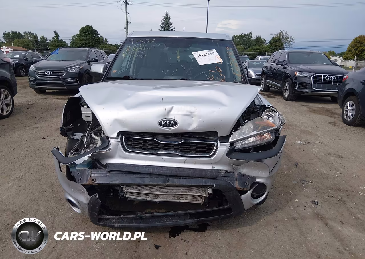 2012 Kia Soul + VIN:KNDJT2A6XC7353030 - 12