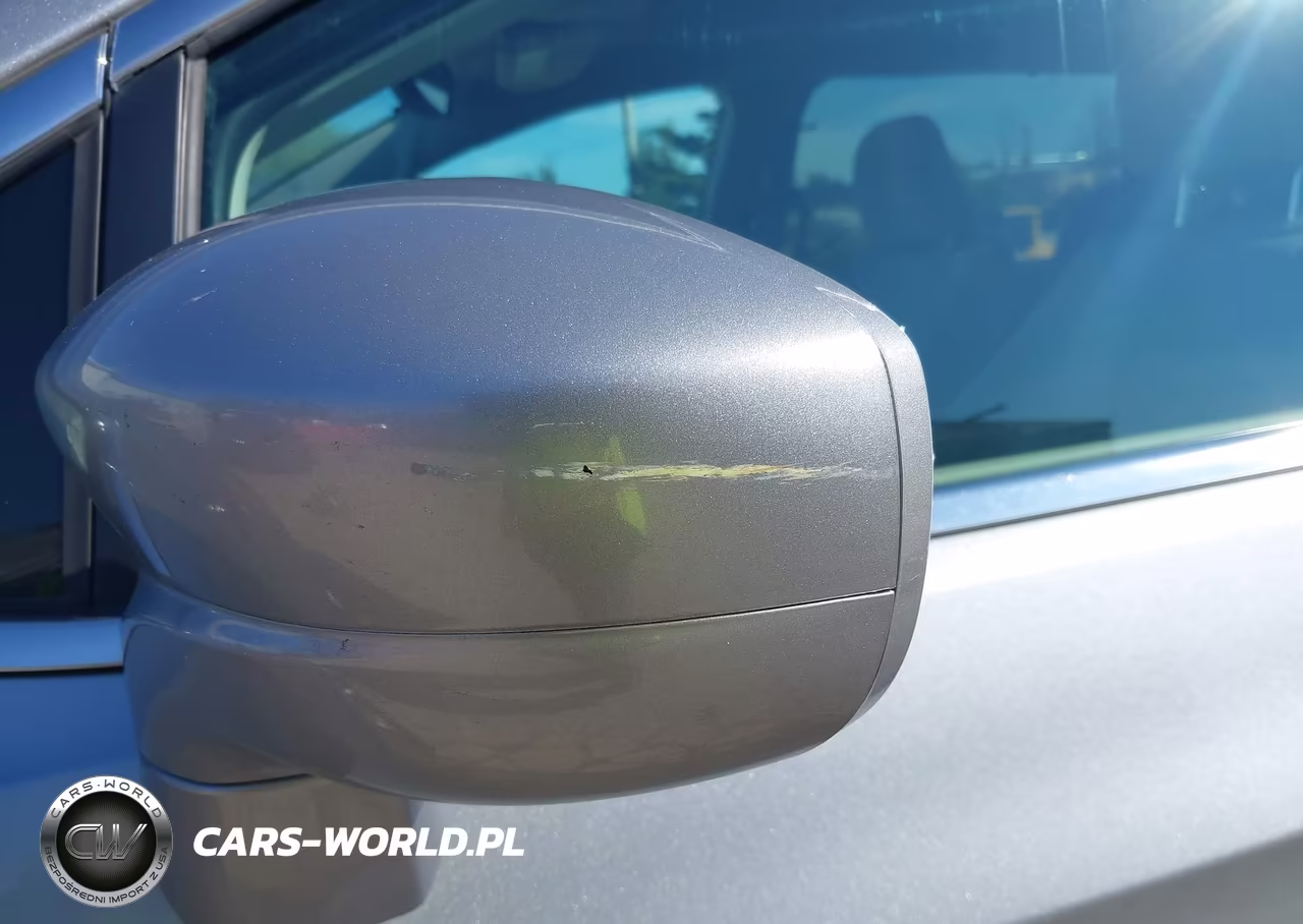 2018 Chrysler Pacifica Hybrid Touring Plus VIN:2C4RC1H77JR158297 - 13