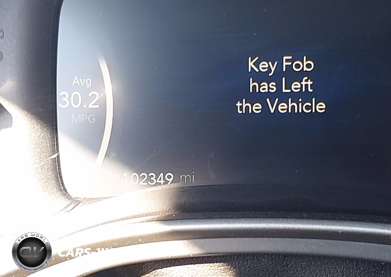 2018 Chrysler Pacifica Hybrid Touring Plus VIN:2C4RC1H77JR158297 - 18