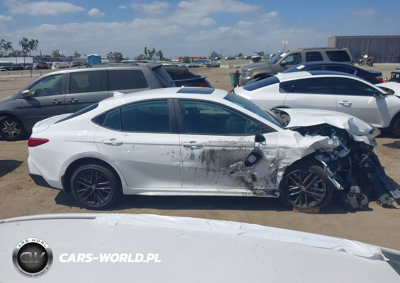 2026 Toyota Camry Se VIN:4T1DAACK2TU316963 - 14
