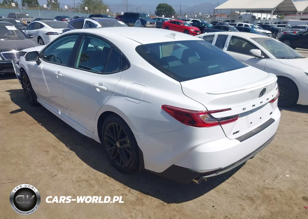 2026 Toyota Camry Se VIN:4T1DAACK2TU316963 - 3
