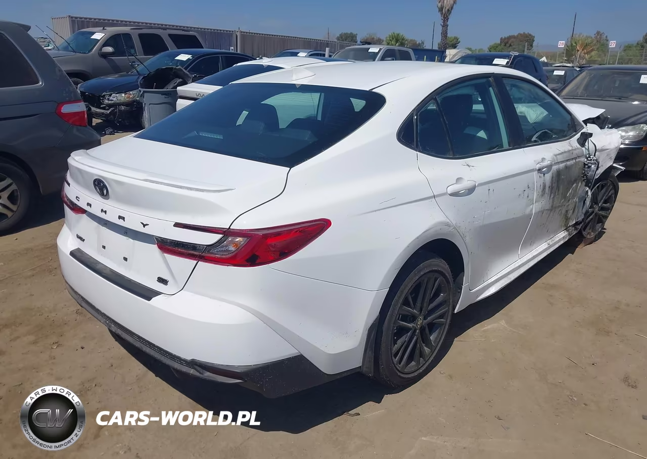 2026 Toyota Camry Se VIN:4T1DAACK2TU316963 - 4