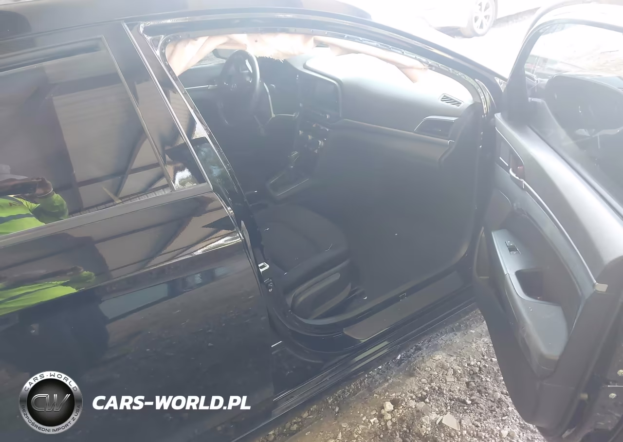 2020 Hyundai Elantra Value Edition VIN:KMHD84LF3LU896398 - 5