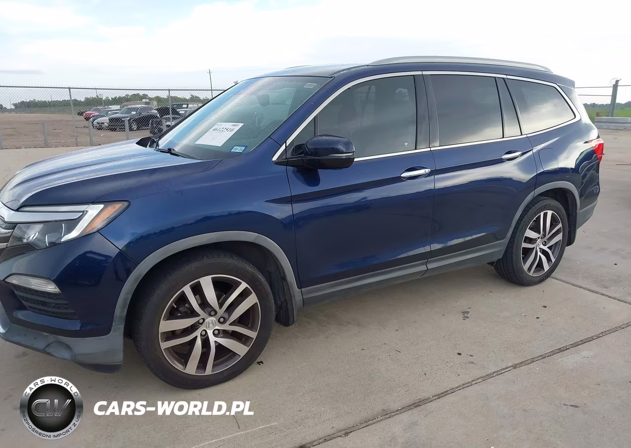 2017 Honda Pilot Touring VIN:5FNYF5H93HB030916 - 2