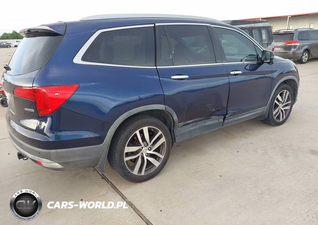 2017 Honda Pilot Touring VIN:5FNYF5H93HB030916 - 4