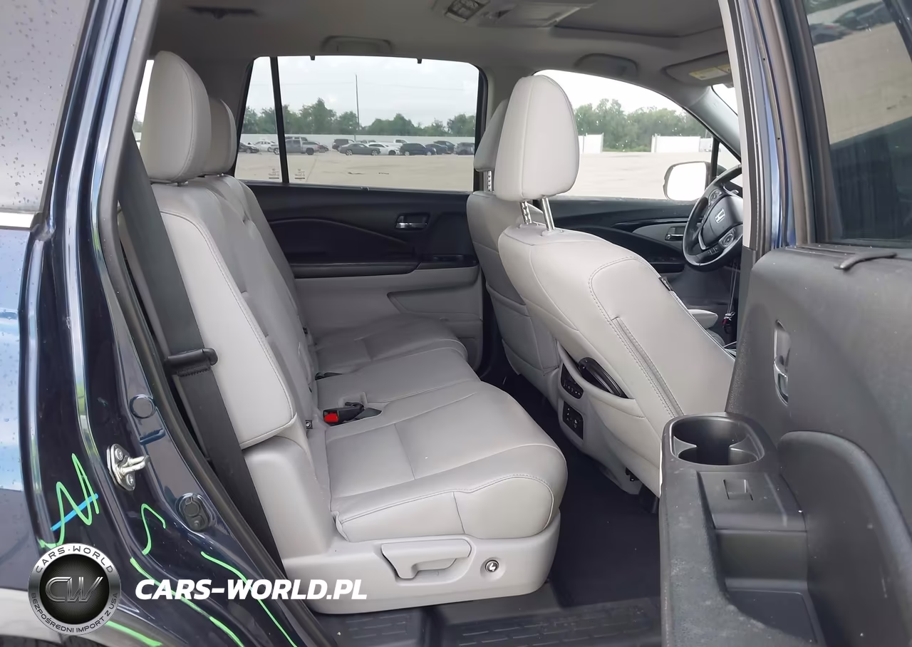 2017 Honda Pilot Touring VIN:5FNYF5H93HB030916 - 8