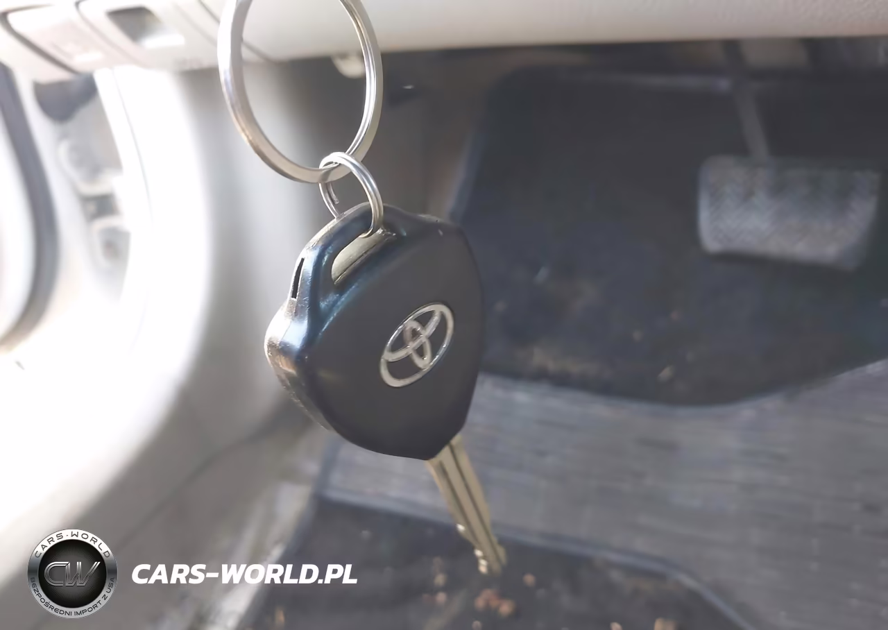 2013 Toyota Corolla Le VIN:5YFBU4EE8DP106300 - 11