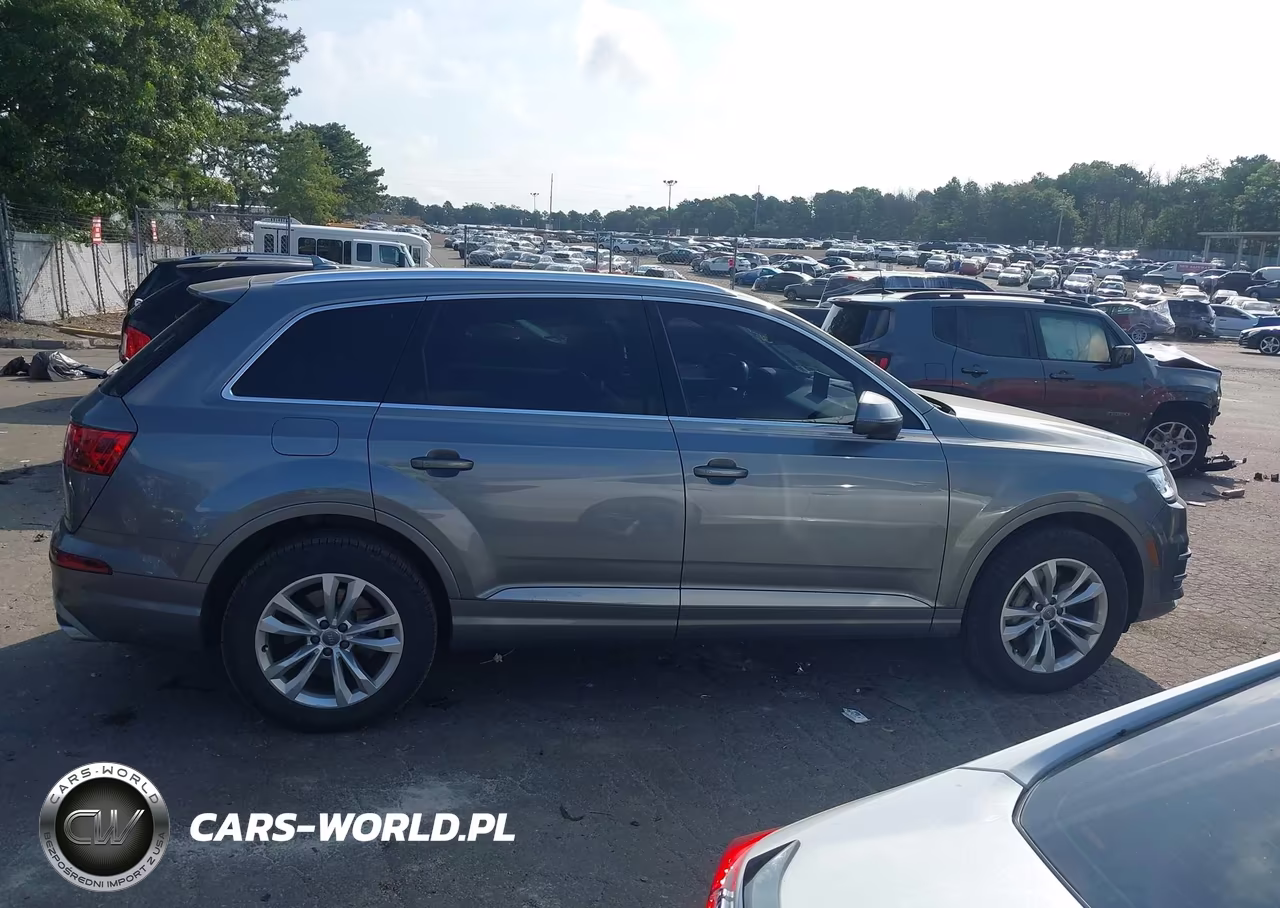 2018 Audi Q7 2.0T Premium VIN:WA1LHAF75JD004310 - 13