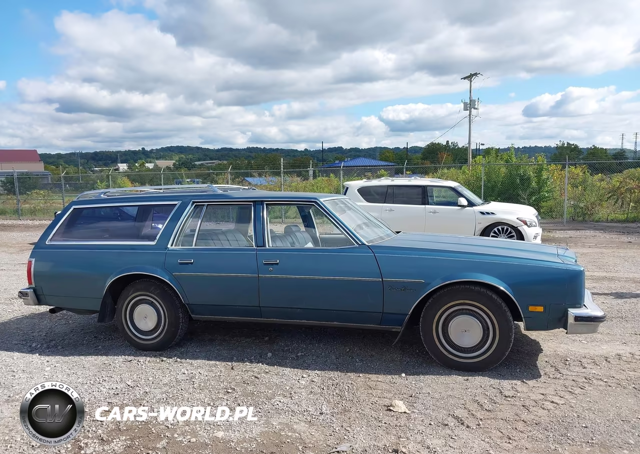 1977 Oldsmobile Custom Cruiser VIN:3Q35K7X193122 - 13