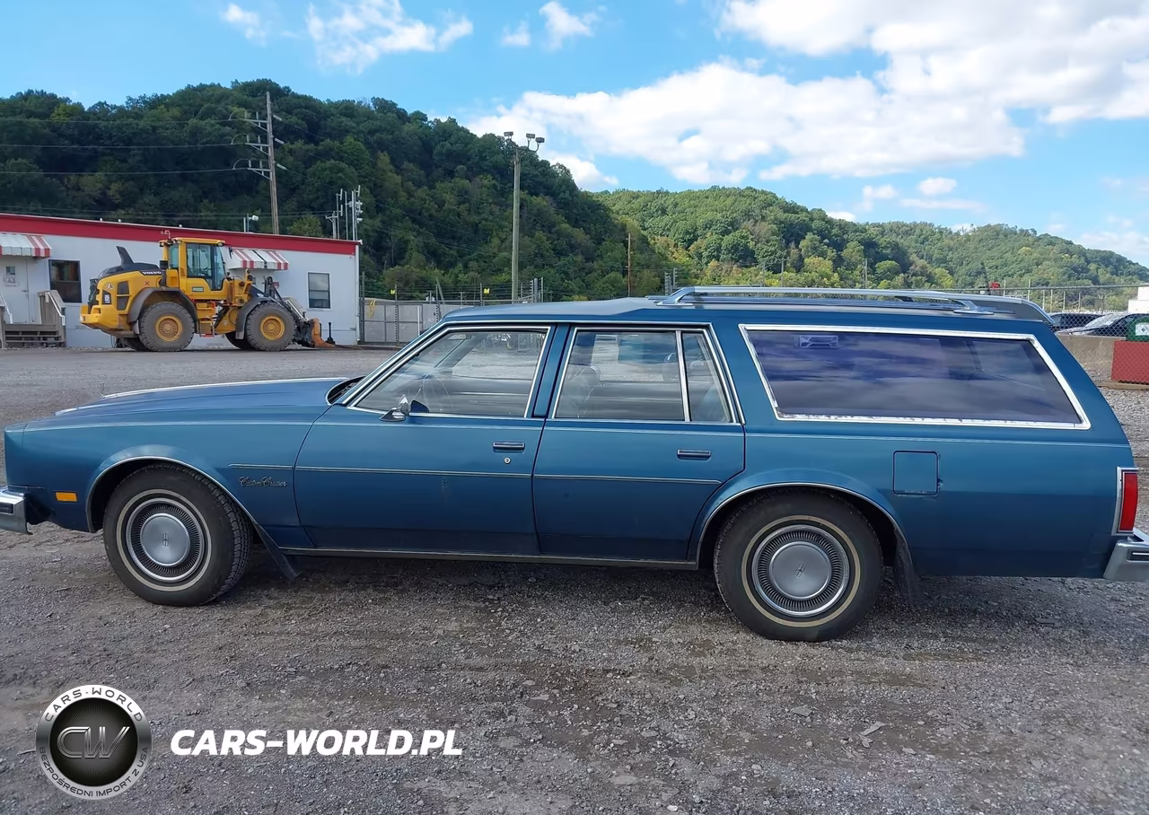 1977 Oldsmobile Custom Cruiser VIN:3Q35K7X193122 - 14