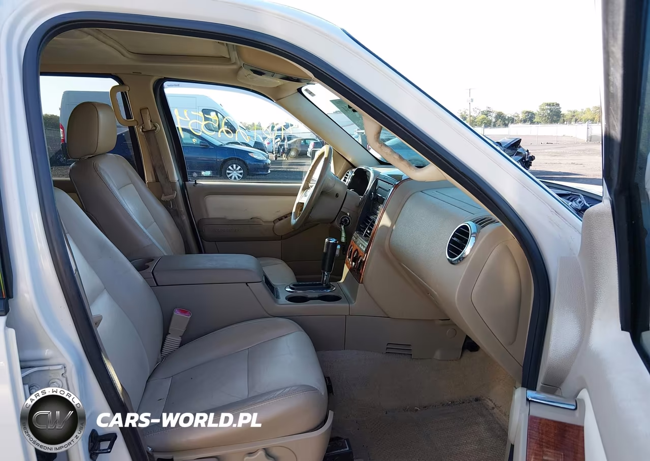 2008 Ford Explorer Eddie Bauer VIN:1FMEU74E98UA13676 - 5