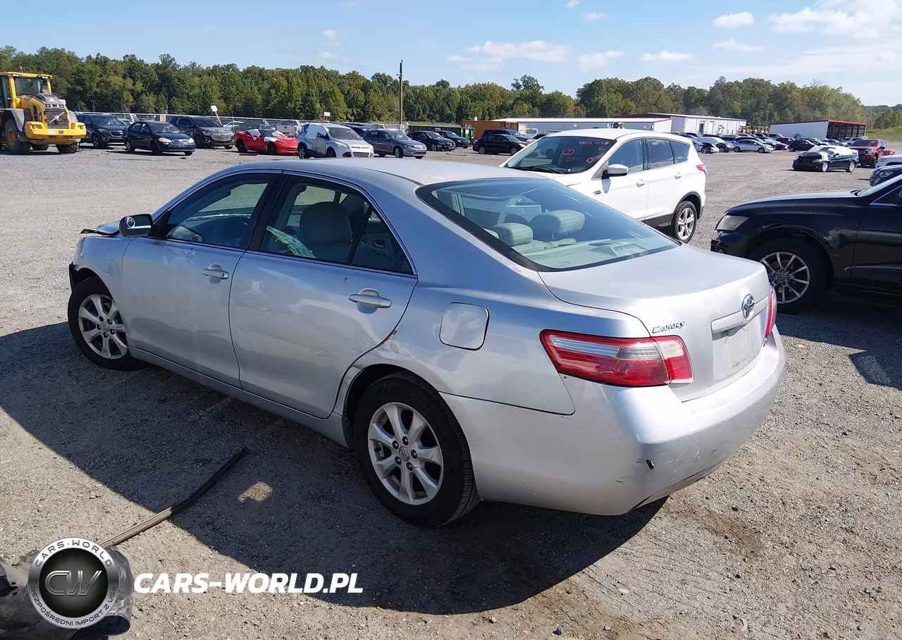 2007 Toyota Camry Le VIN:4T1BE46K07U570024 - 3