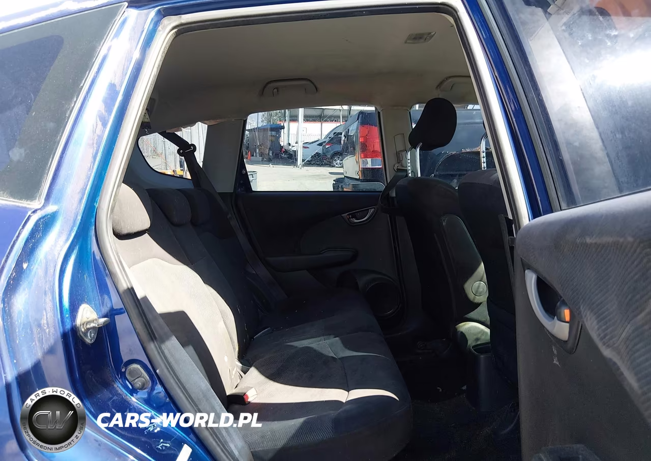 2010 Honda Fit Sport VIN:JHMGE8H45AS012591 - 8