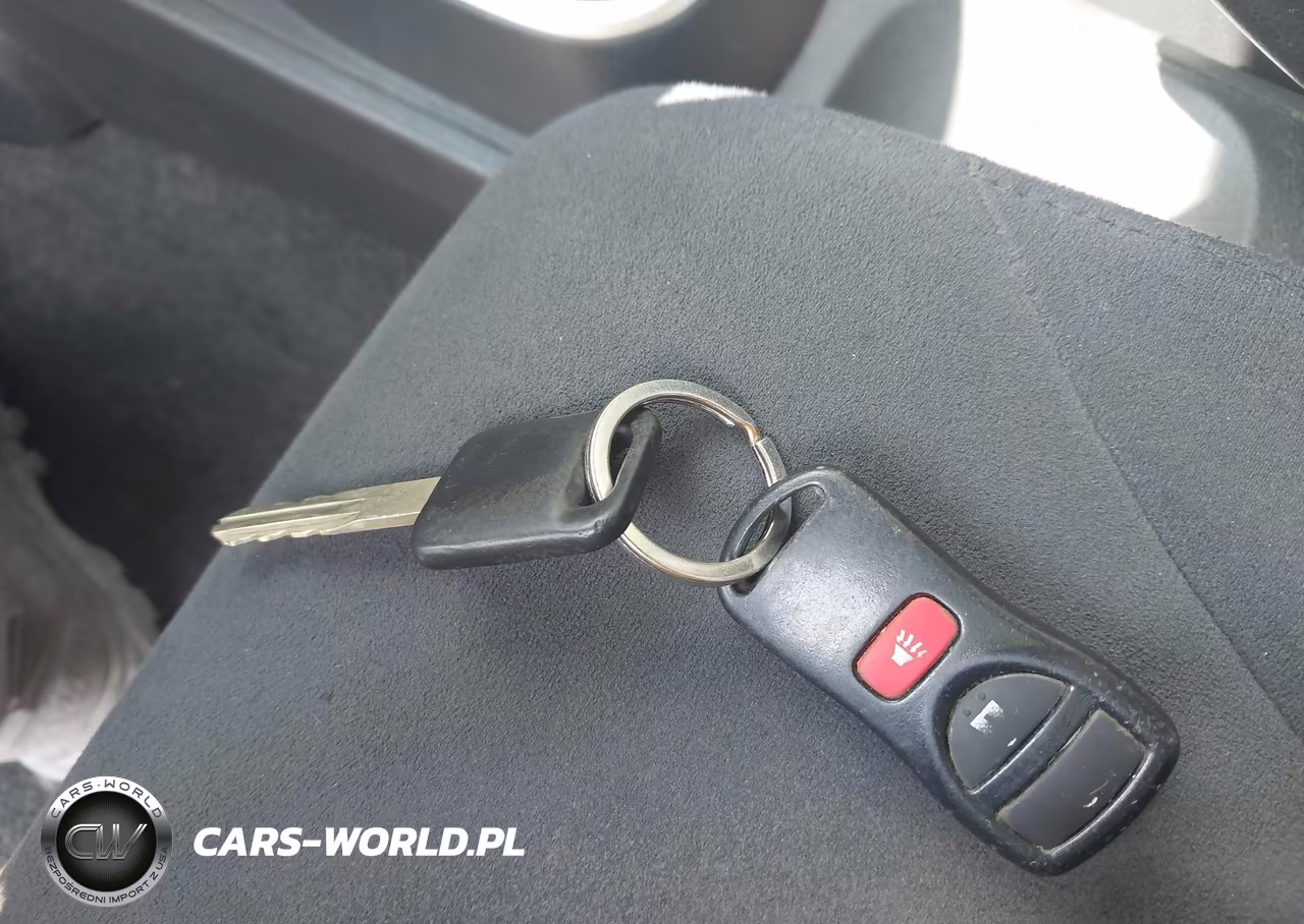 2008 Nissan Versa 1.8S VIN:3N1BC11E08L403199 - 11