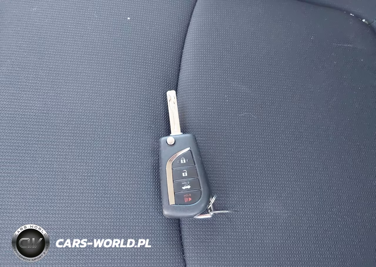 2021 Toyota Corolla Le VIN:5YFEPMAE7MP193813 - 11
