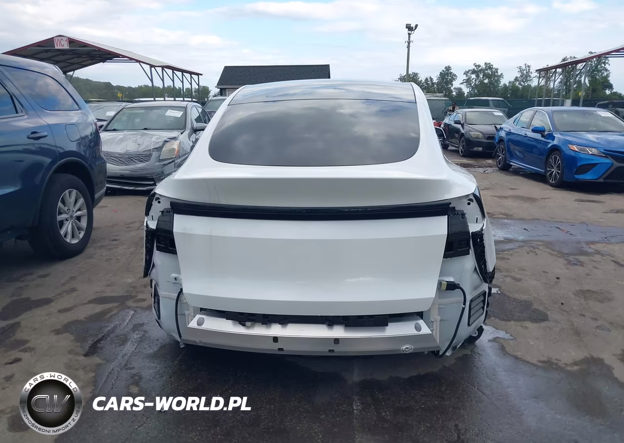 2026 Tesla Model Y Premium Rear-Wheel Drive-Rear-Wheel Drive VIN:7SAYGDED5TA594043 - 16
