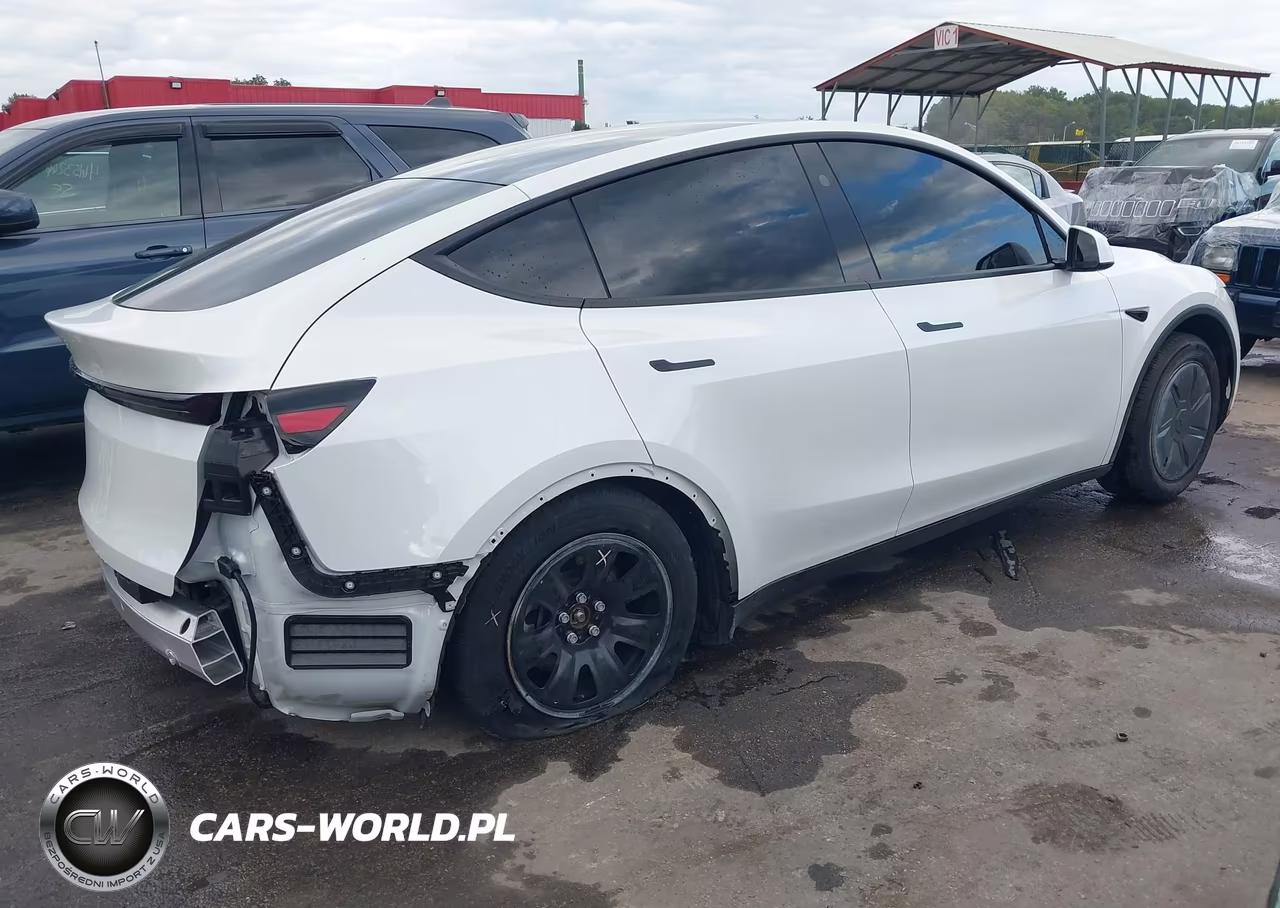 2026 Tesla Model Y Premium Rear-Wheel Drive-Rear-Wheel Drive VIN:7SAYGDED5TA594043 - 4