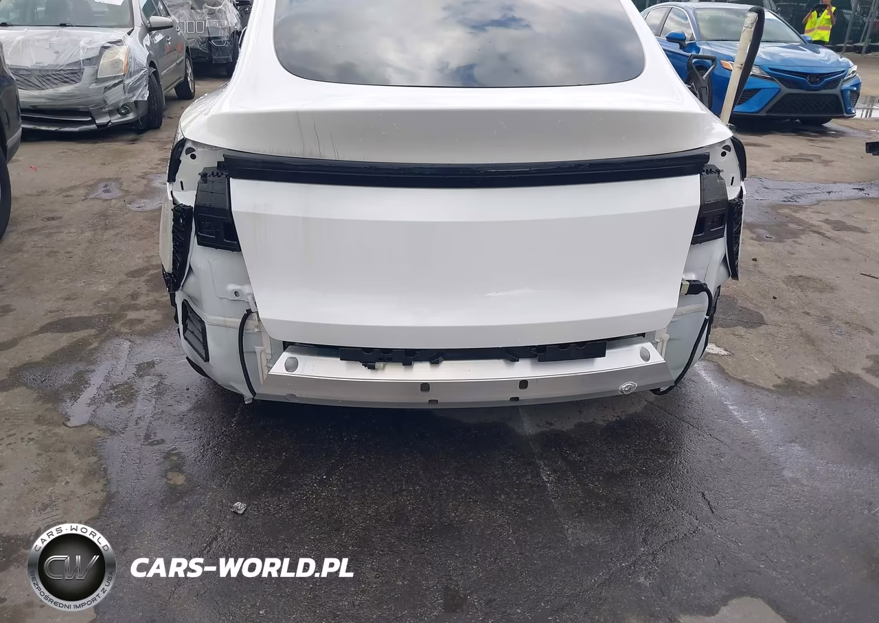 2026 Tesla Model Y Premium Rear-Wheel Drive-Rear-Wheel Drive VIN:7SAYGDED5TA594043 - 6