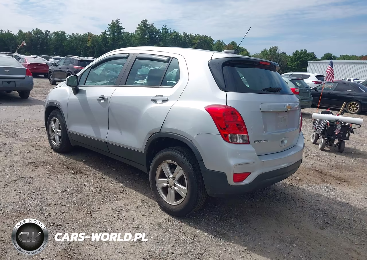 2017 Chevrolet Trax Ls VIN:3GNCJNSB7HL131809 - 3