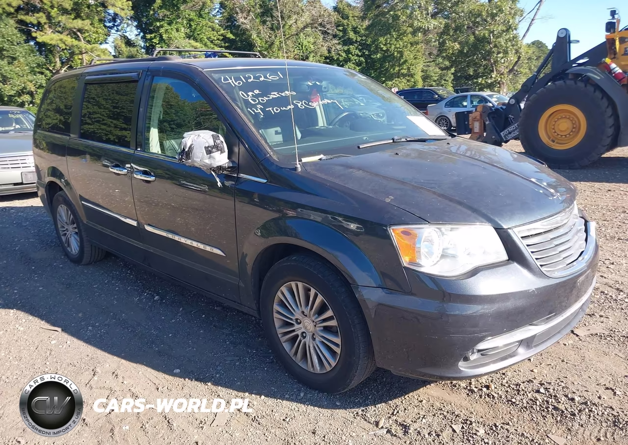 2014 Chrysler Town & Country Touring-L