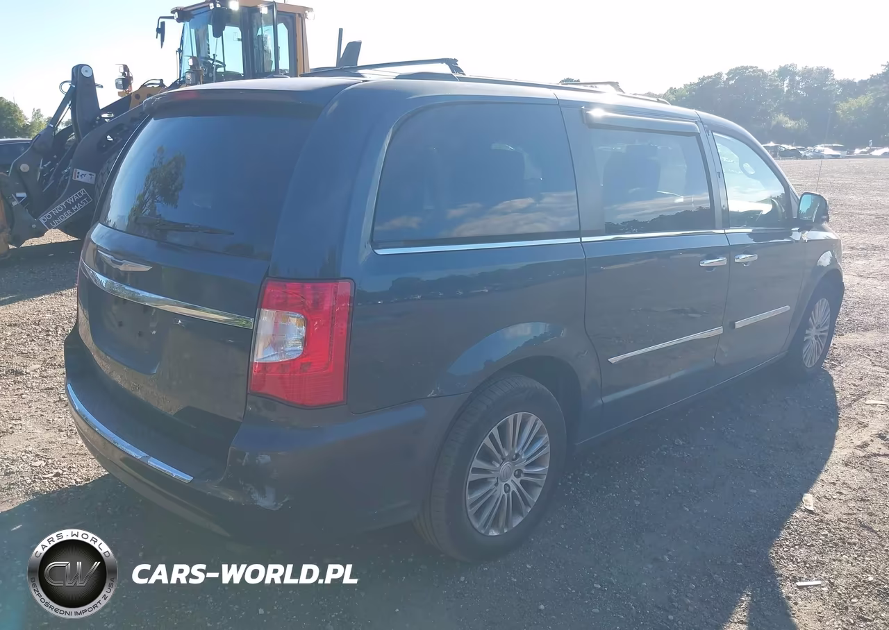 2014 Chrysler Town & Country Touring-L VIN:2C4RC1CG5ER330355 - 4