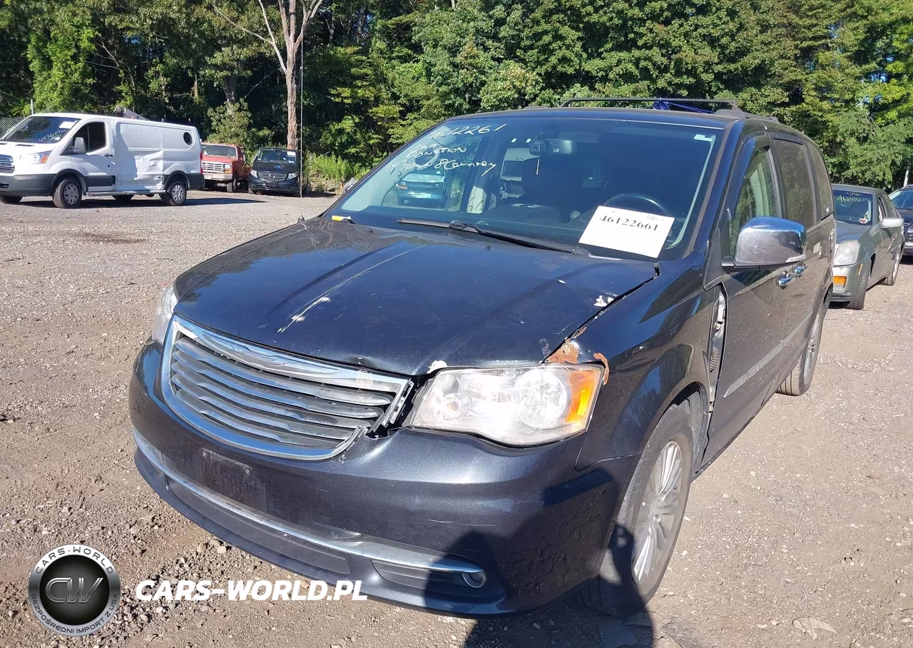 2014 Chrysler Town & Country Touring-L VIN:2C4RC1CG5ER330355 - 6