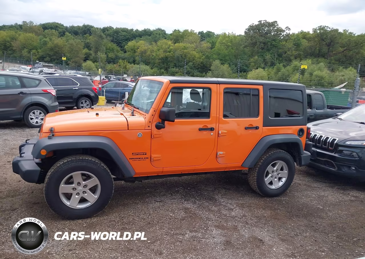 2012 Jeep Wrangler Unlimited Sport VIN:1C4HJWDG0CL208571 - 14