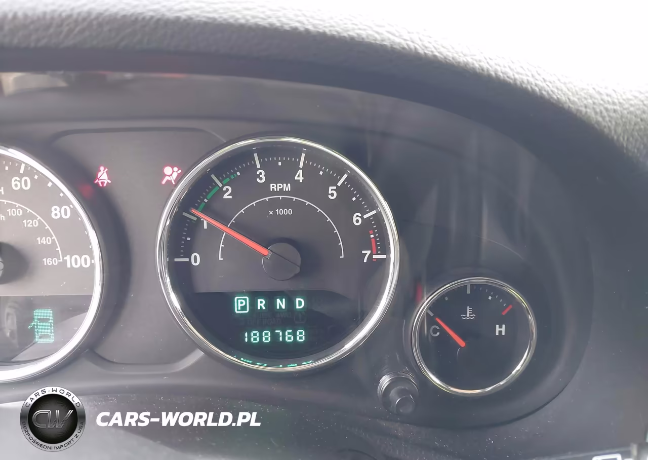 2012 Jeep Wrangler Unlimited Sport VIN:1C4HJWDG0CL208571 - 15