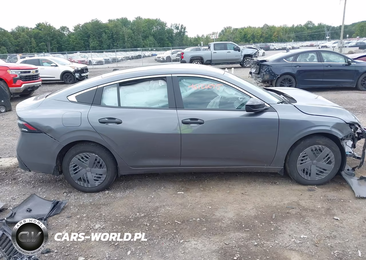 2026 Nissan Sentra S VIN:3N1AB9BV0TY223616 - 13