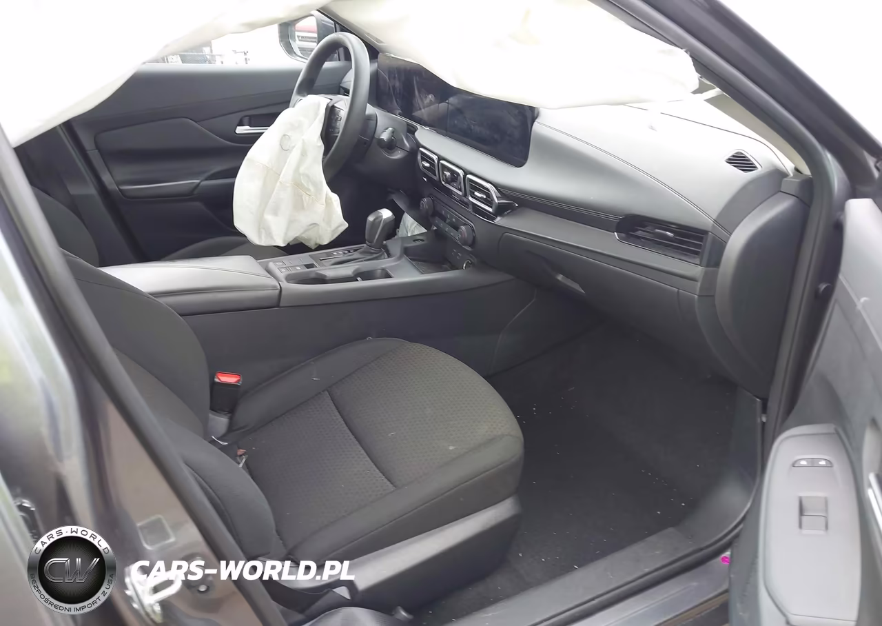 2026 Nissan Sentra S VIN:3N1AB9BV0TY223616 - 5