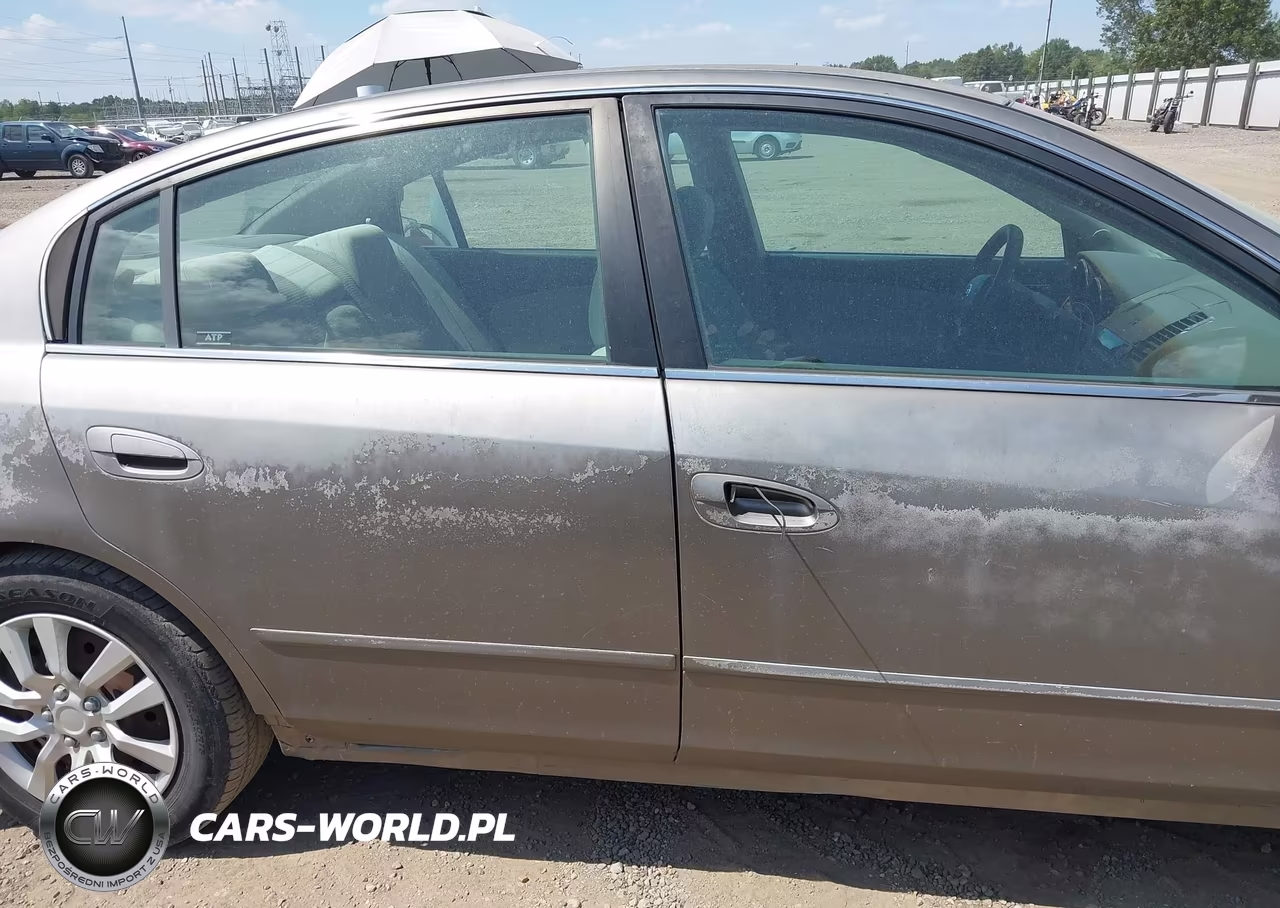2005 Nissan Altima 2.5 S VIN:1N4AL11DX5C389454 - 13