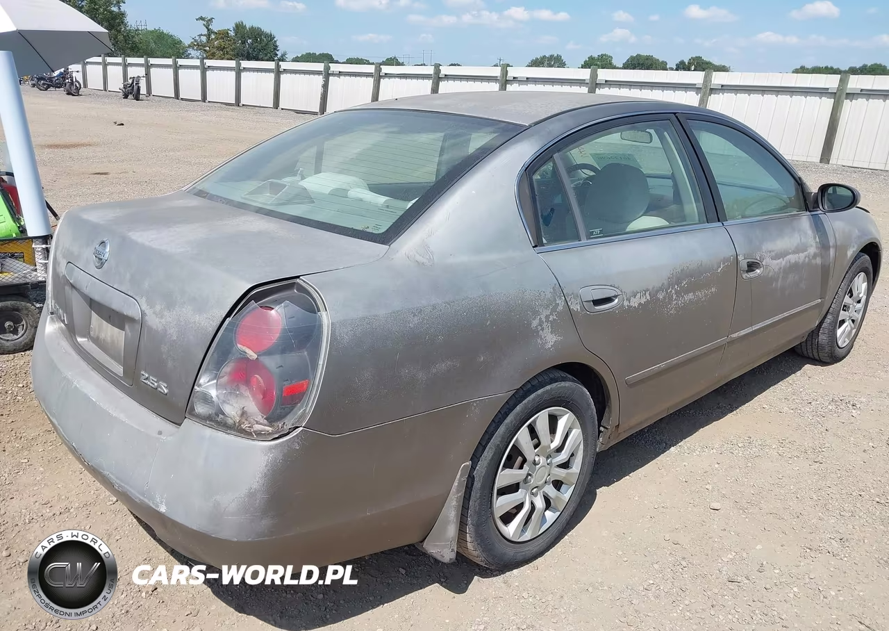 2005 Nissan Altima 2.5 S VIN:1N4AL11DX5C389454 - 4