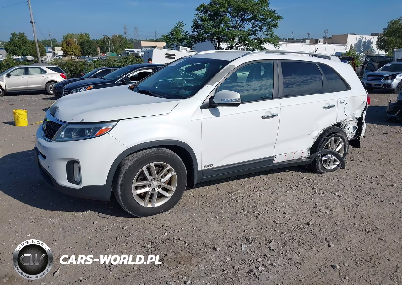 2015 Kia Sorento Lx VIN:5XYKTCA65FG641121 - 2
