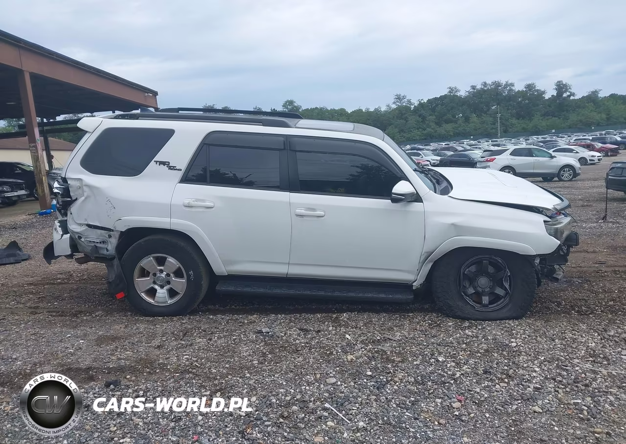 2020 Toyota 4Runner Trd Off Road Premium VIN:JTEBU5JR3L5829994 - 14