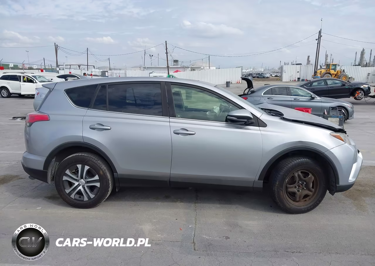 2018 Toyota Rav4 Xle VIN:JTMWFREV7JJ164679 - 13