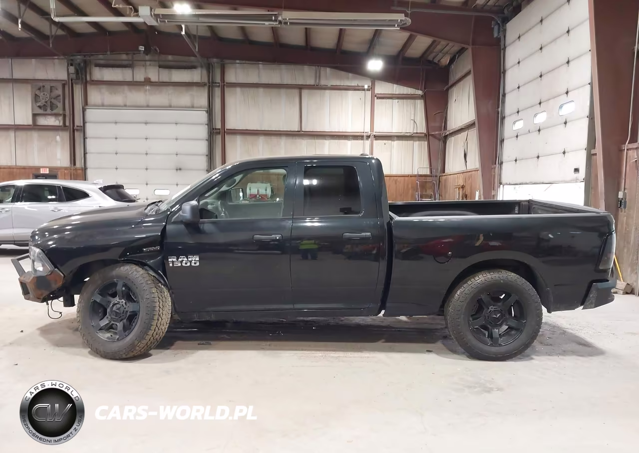 2018 Ram 1500 Express 4X4 6'4 Box VIN:1C6RR7FT7JS175866 - 14