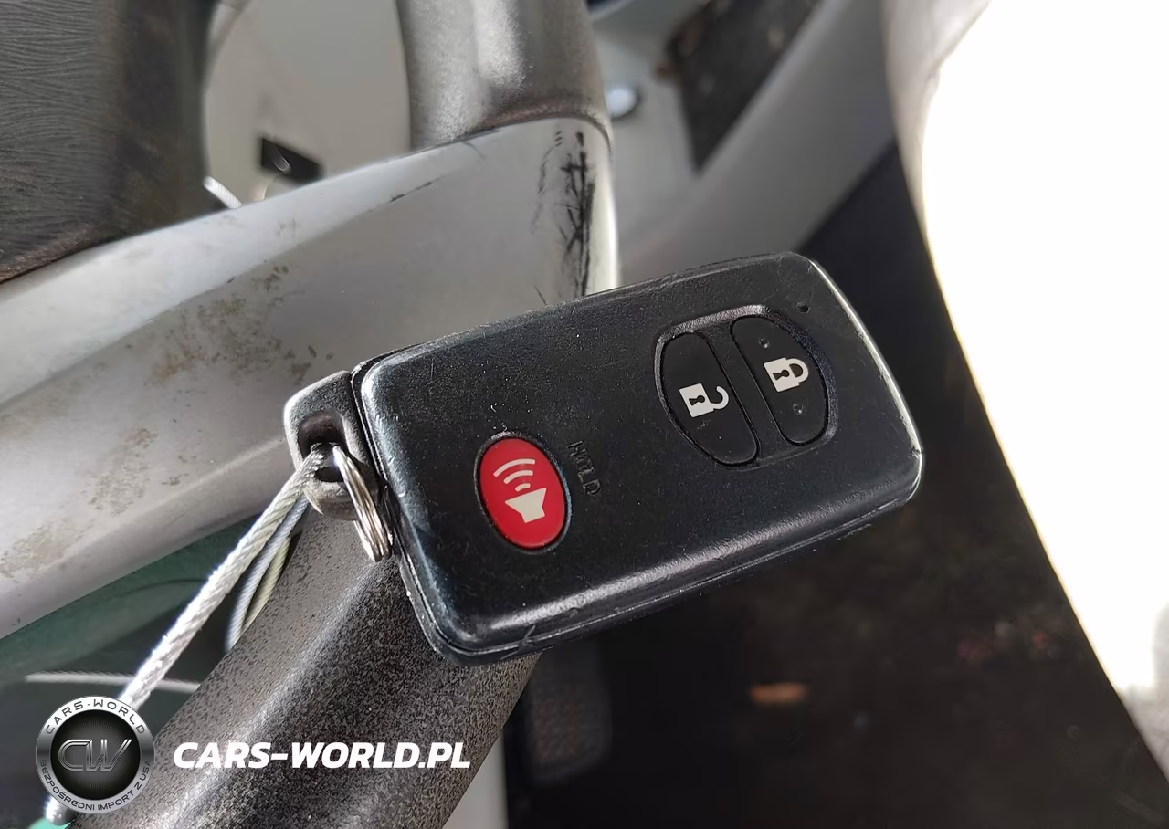 2012 Toyota Prius Three VIN:JTDKN3DU2C1558780 - 11