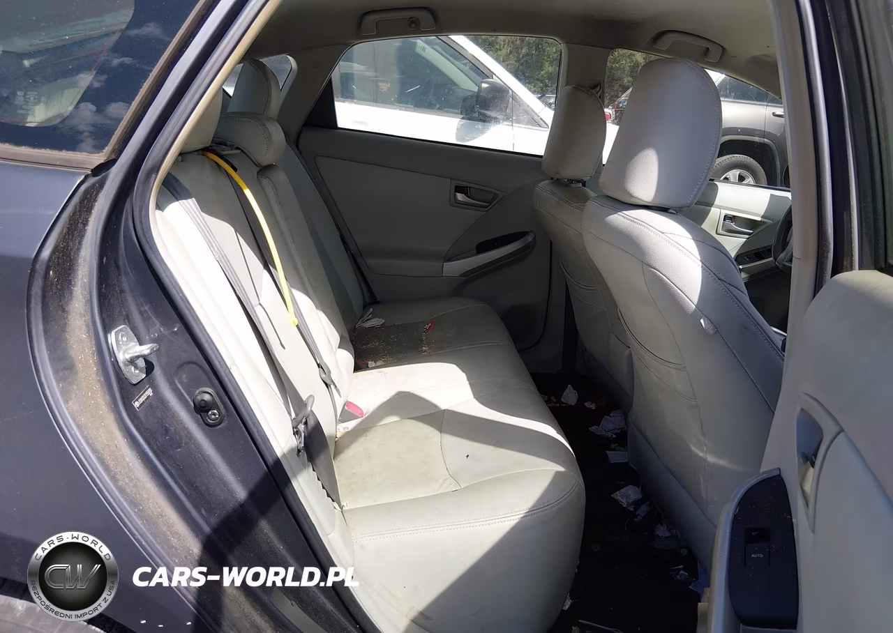 2012 Toyota Prius Three VIN:JTDKN3DU2C1558780 - 8