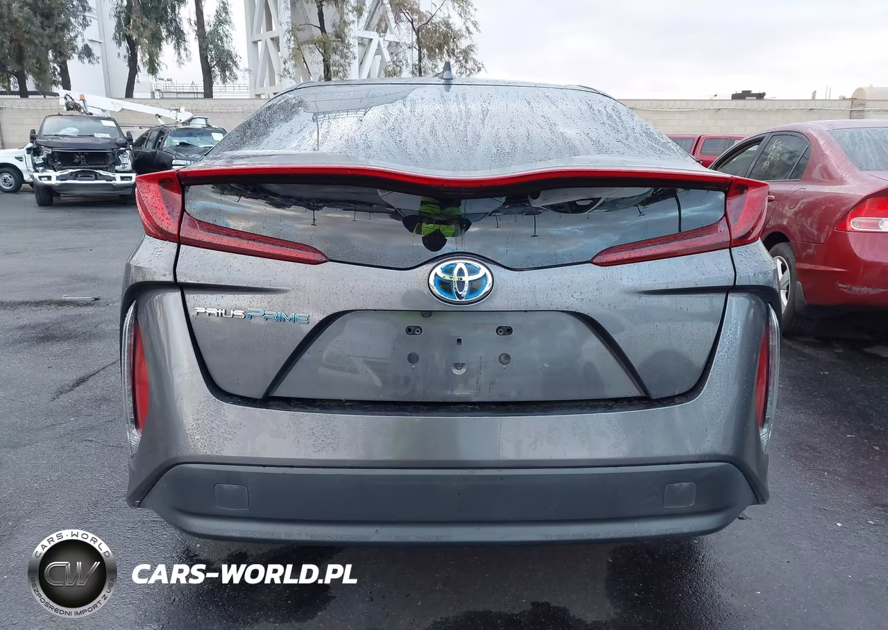 2017 Toyota Prius Prime Premium VIN:JTDKARFP2H3062573 - 17
