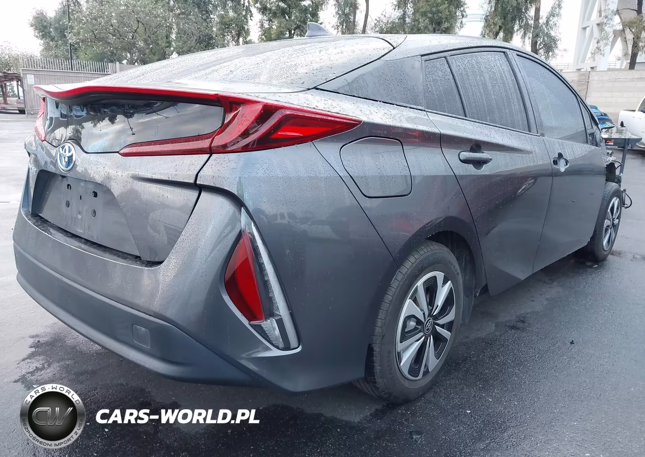 2017 Toyota Prius Prime Premium VIN:JTDKARFP2H3062573 - 4
