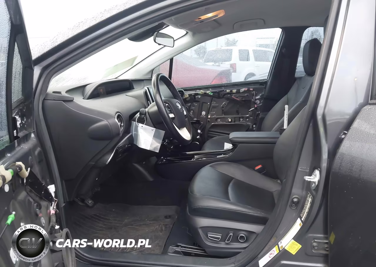 2017 Toyota Prius Prime Premium VIN:JTDKARFP2H3062573 - 5