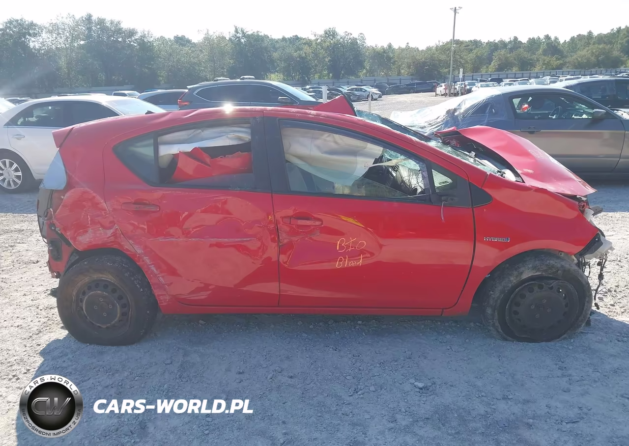 2014 Toyota Prius C One VIN:JTDKDTB38E1066903 - 12