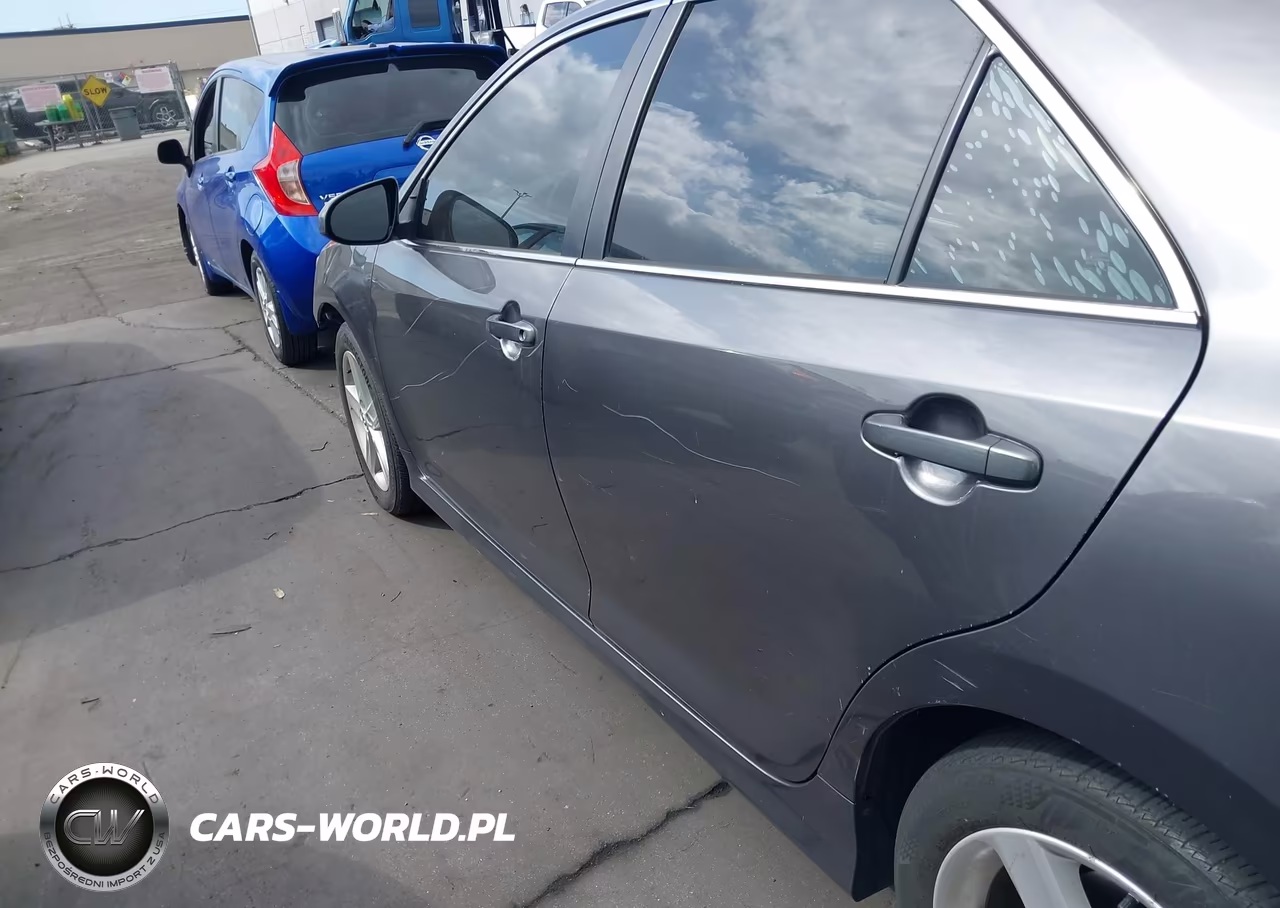 2014 Toyota Camry Se VIN:4T1BF1FKXEU338930 - 15